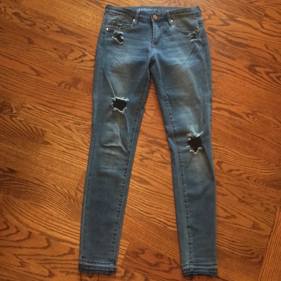 Articles of Society Sara Distressed Skinny Jean - Picture 3 of 8